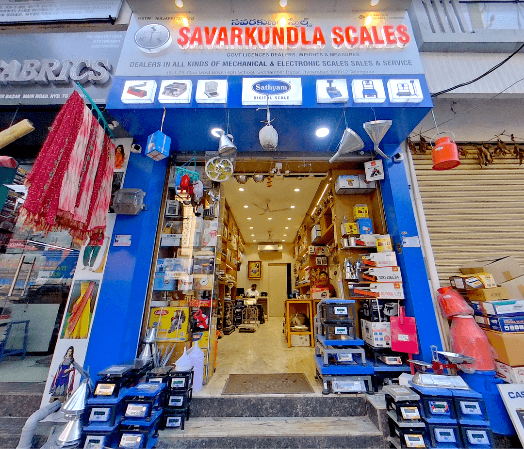 Main Showroom Display Counter